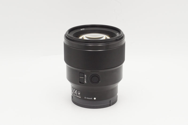 USED Sony FE 85mm f/1.8 (