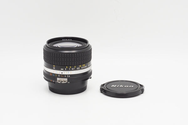 USED Nikon 24mm f/2.8 AIS [F] (#770662CM)