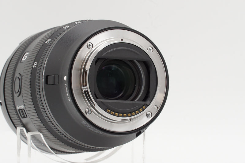 USED Sony 20-70mm f/4 G lens (