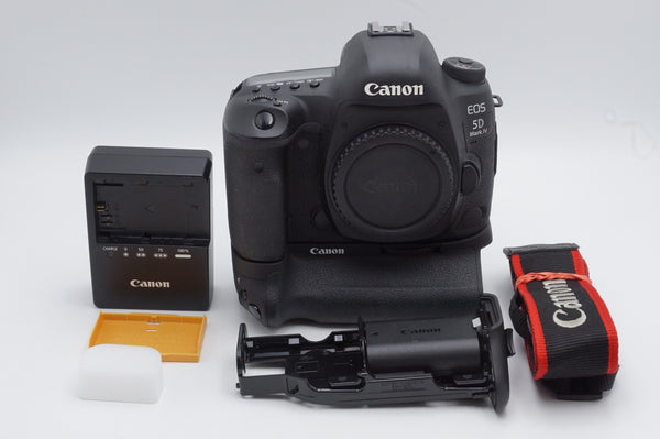 USED Canon 5D Mark IV with BG-20 Battery Grip (#132055000448)