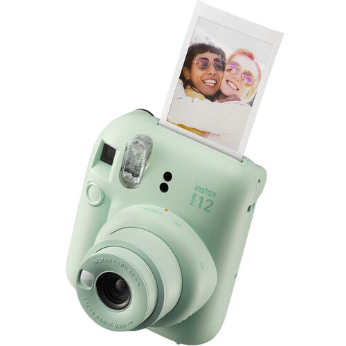 Instax mini 11 with Film outlets - new in box