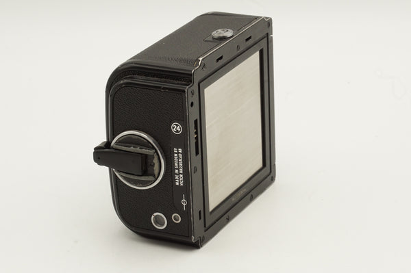 Used Hasselblad 220 Film Back 24 (#RU3535094CM)