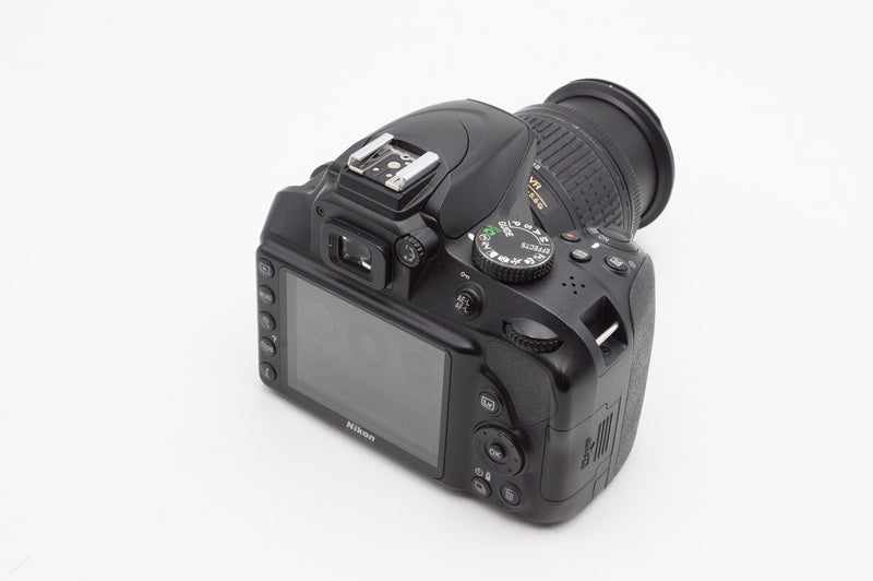 USED Nikon D3400 w/ Nikkor 18-55mm f/3.5-5.6G (
