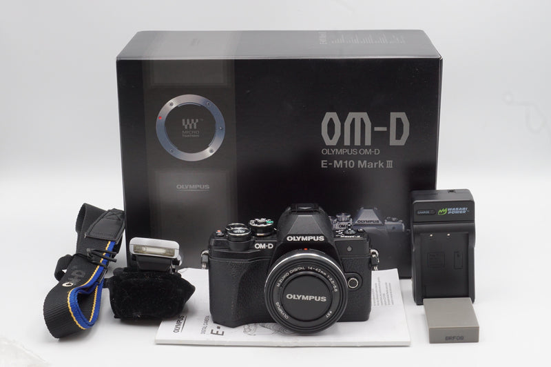 Used Olympus E-M10 III with 14-42mm Lens (