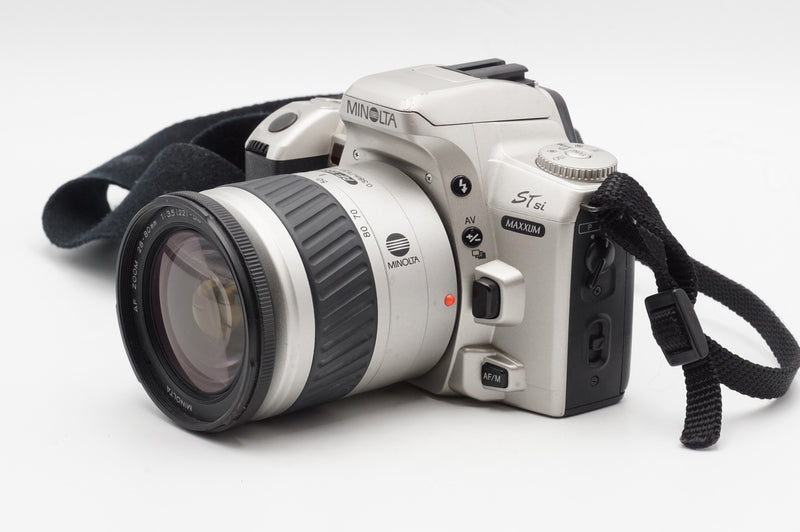 USED Minolta Maxxum STsi with 28-80mm Lens (